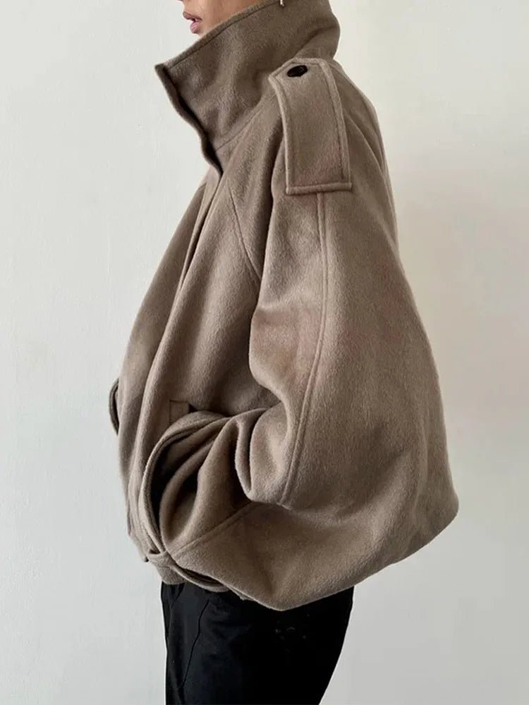 Stylish Women's Cropped Coat - Elegant Winter Coat for Women, Comfortable Design 1