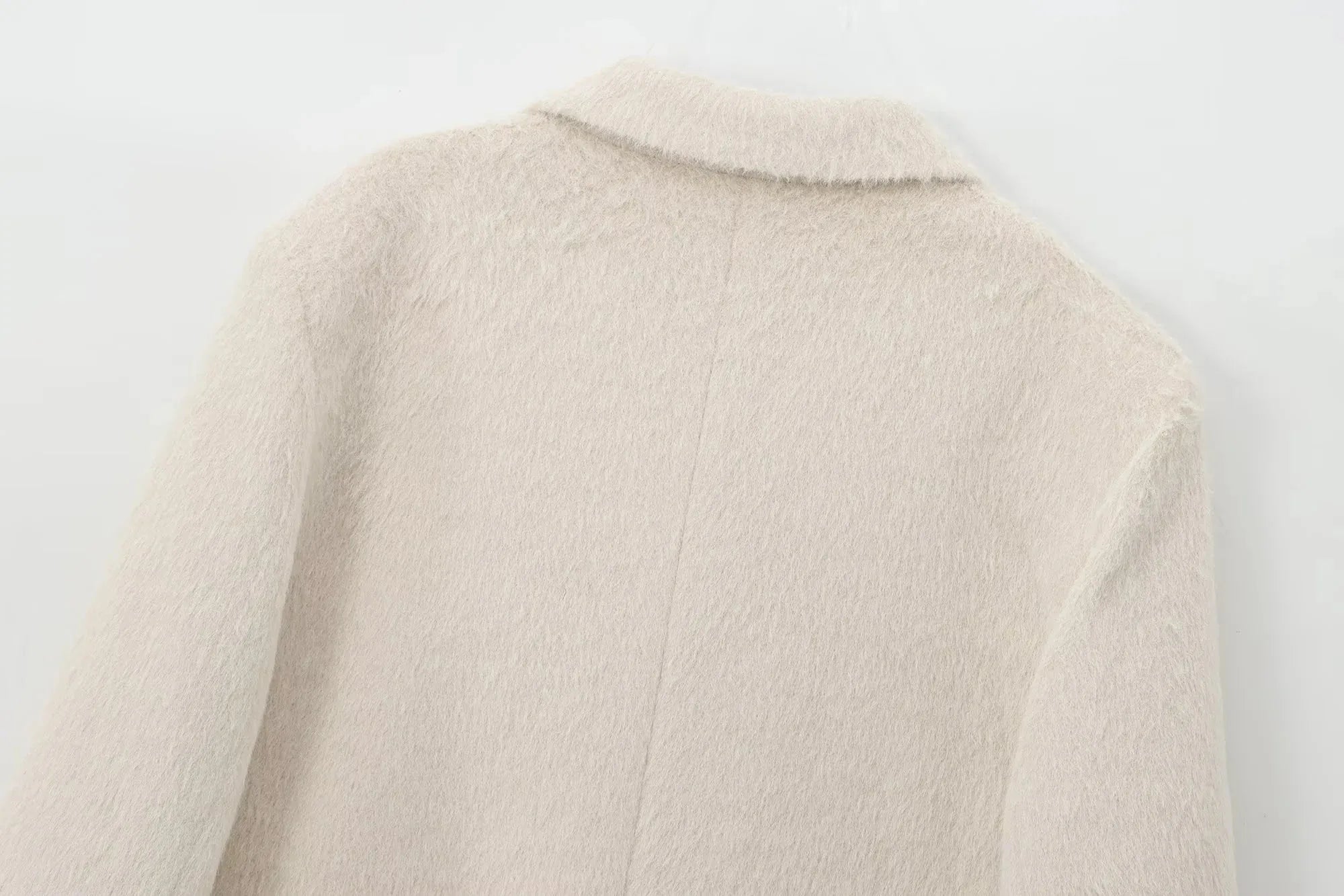 Women's Faux Fur Coat with Turn-Down Collar - Stylish Winter Coat for Chilly Days 3