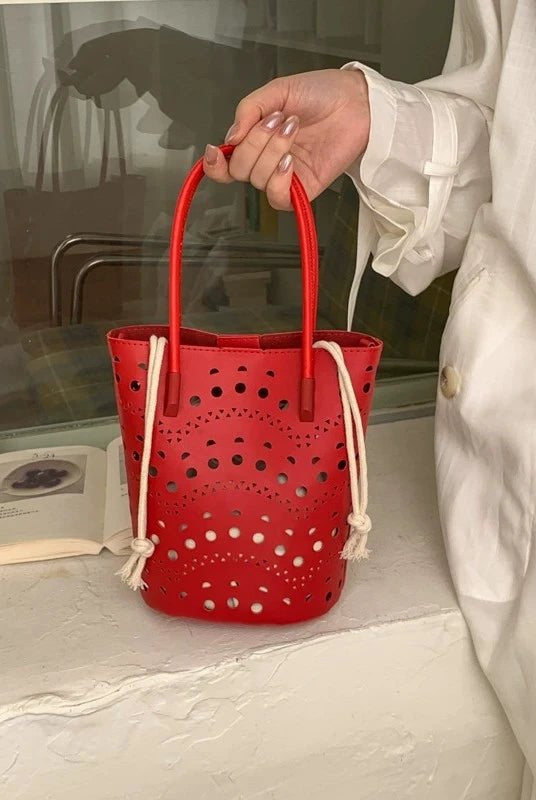 SOERA Margot Hollow-Out Bucket Bag - Bag - SOERA-067267-DEF-OS-97125 Red