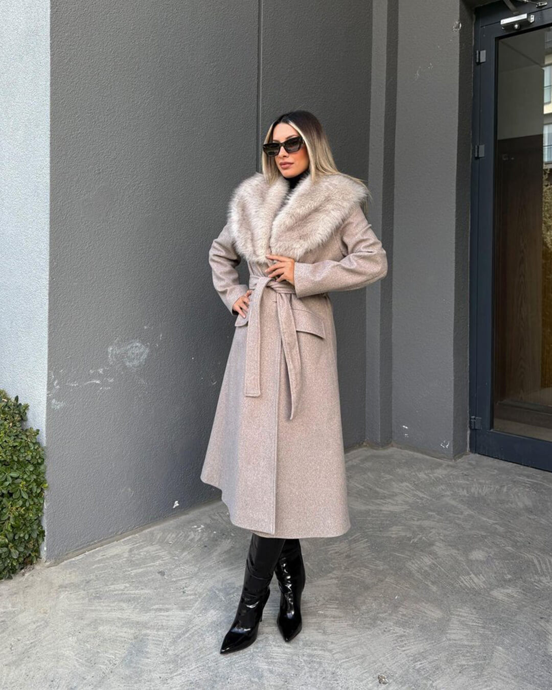 SOERA Faye Faux Fur Collar Maxi Coat - Jackets - 1005008156822535-;uL1764102180810229500 Beige S