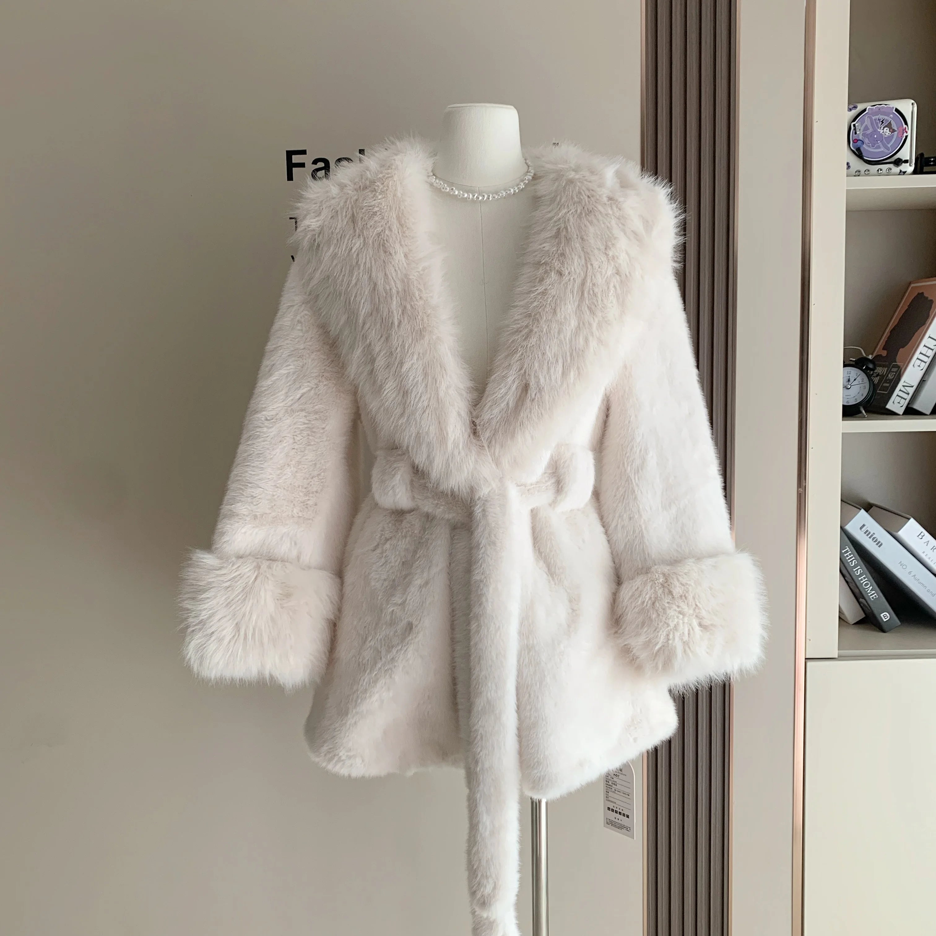 Womens Coat - Eco-Friendly Faux Fur Winter Coat with Long Sleeves for Casual and Commuting Style 2