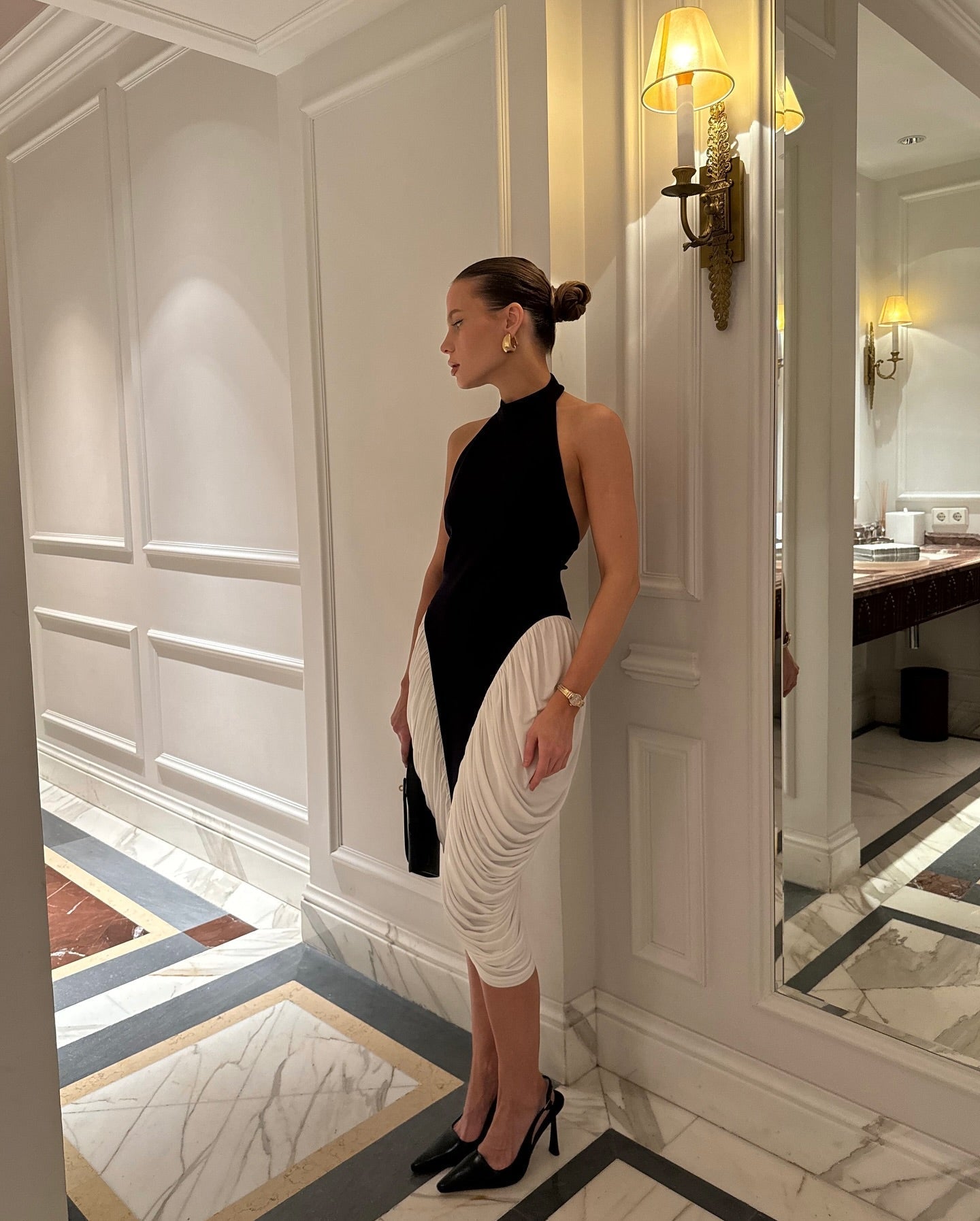 SOERA Francesca High - Neck Backless Pleated Midi Dress - Dresses -  Black M