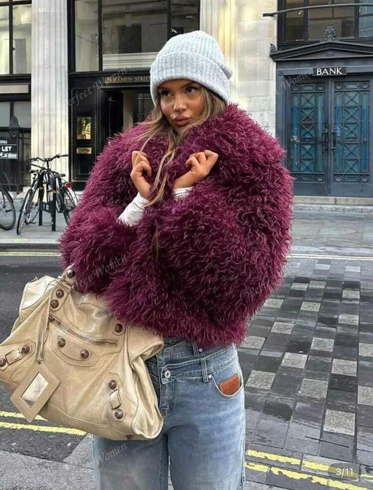 SOERA Liza Fuzzy Faux Fur Coat in Burgundy