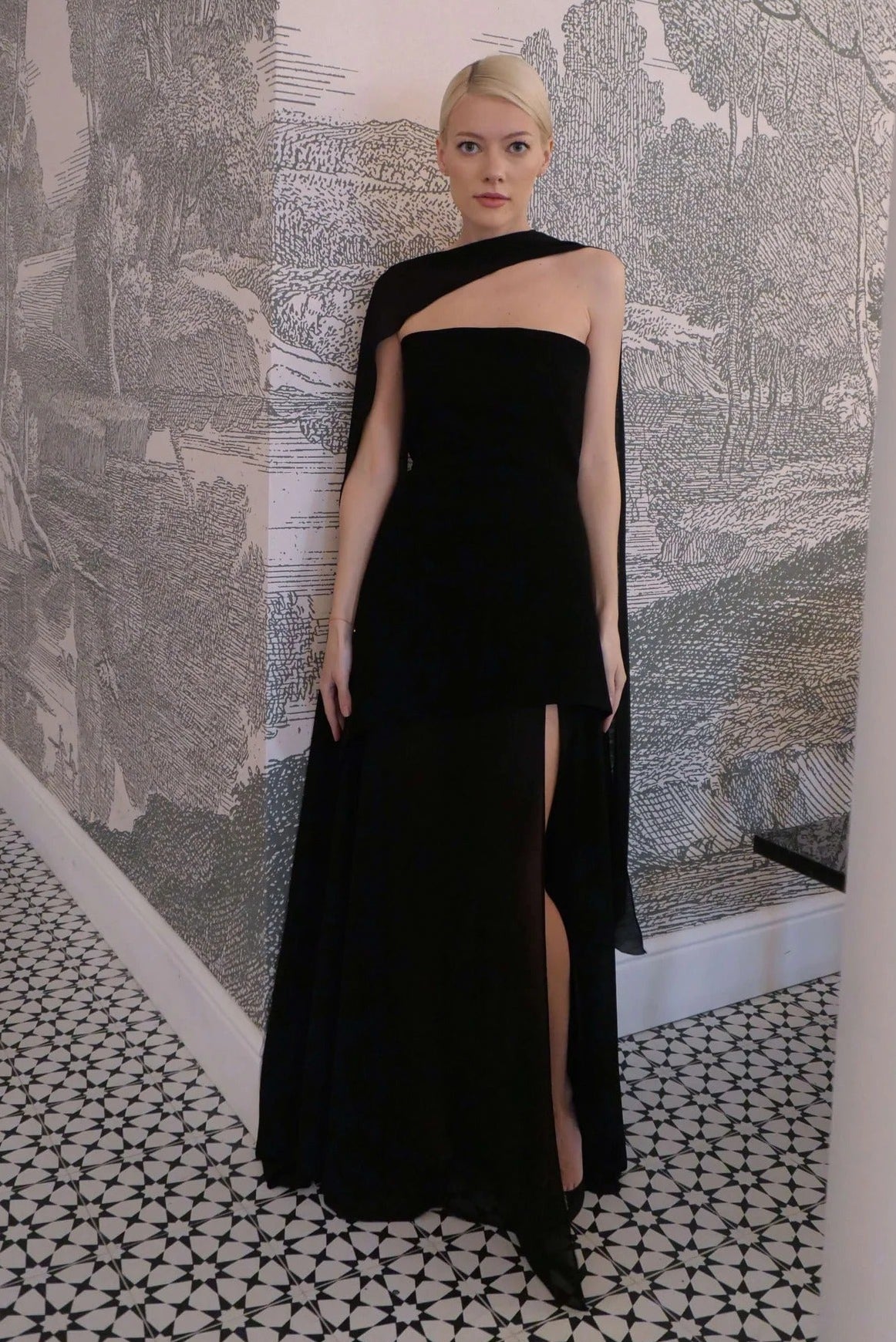 Ophelia robe maxi asymétrique transparente